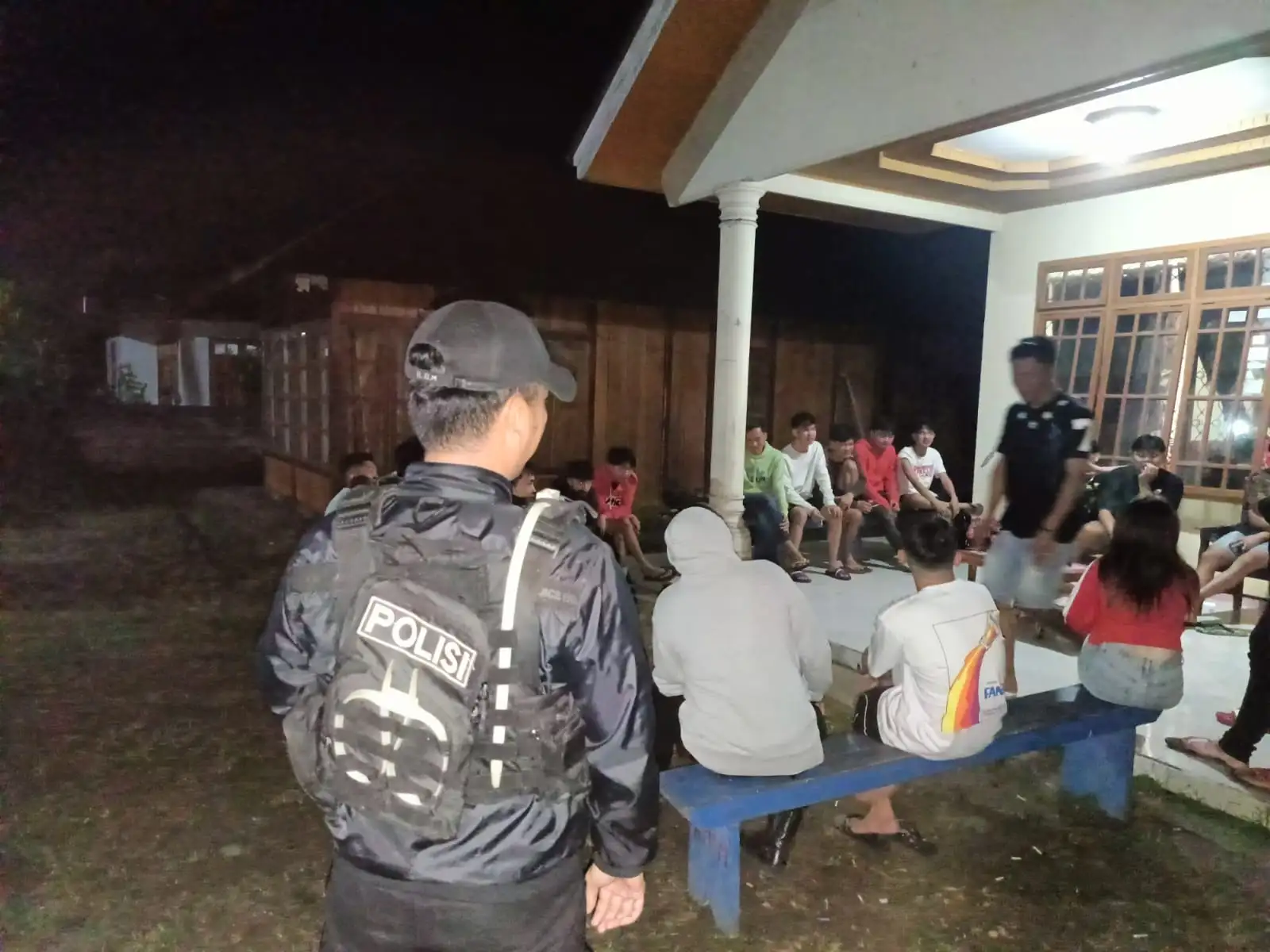 POLSEK LANGOWAN BARAT GELAR PATROLI CIPKON DAN KRYD, HIMBAU WARGA JAGA KAMTIBMAS